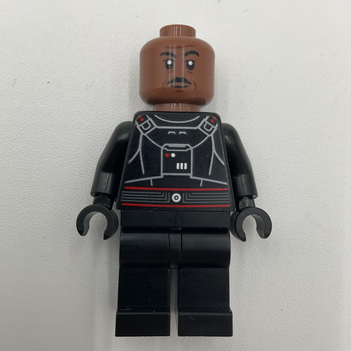 Moff Gideon - Cape, Medium Brown Head, sw1531 - LEGO® Star Wars Minifigure