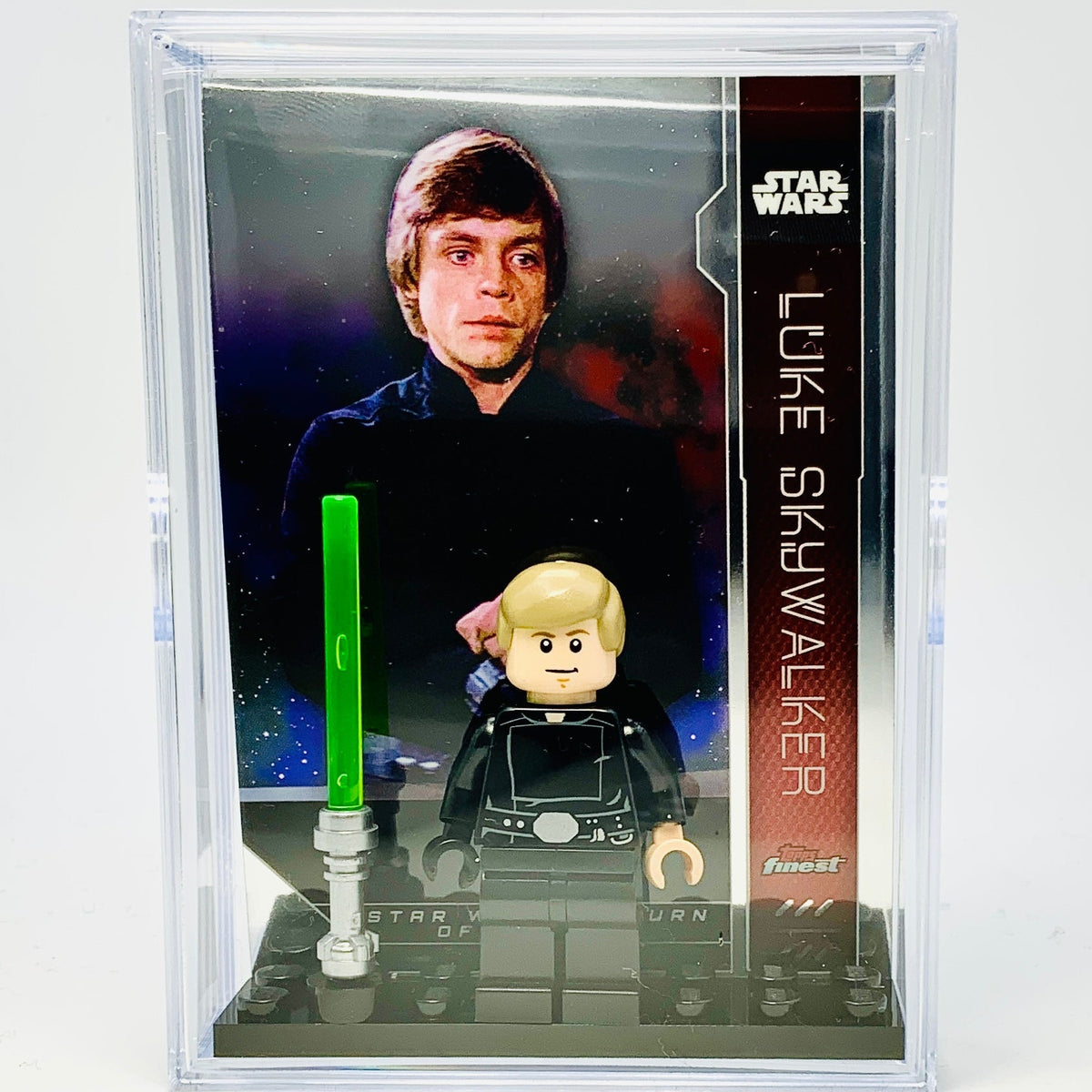 Luke Skywalker with Trading Card & Collector’s Case