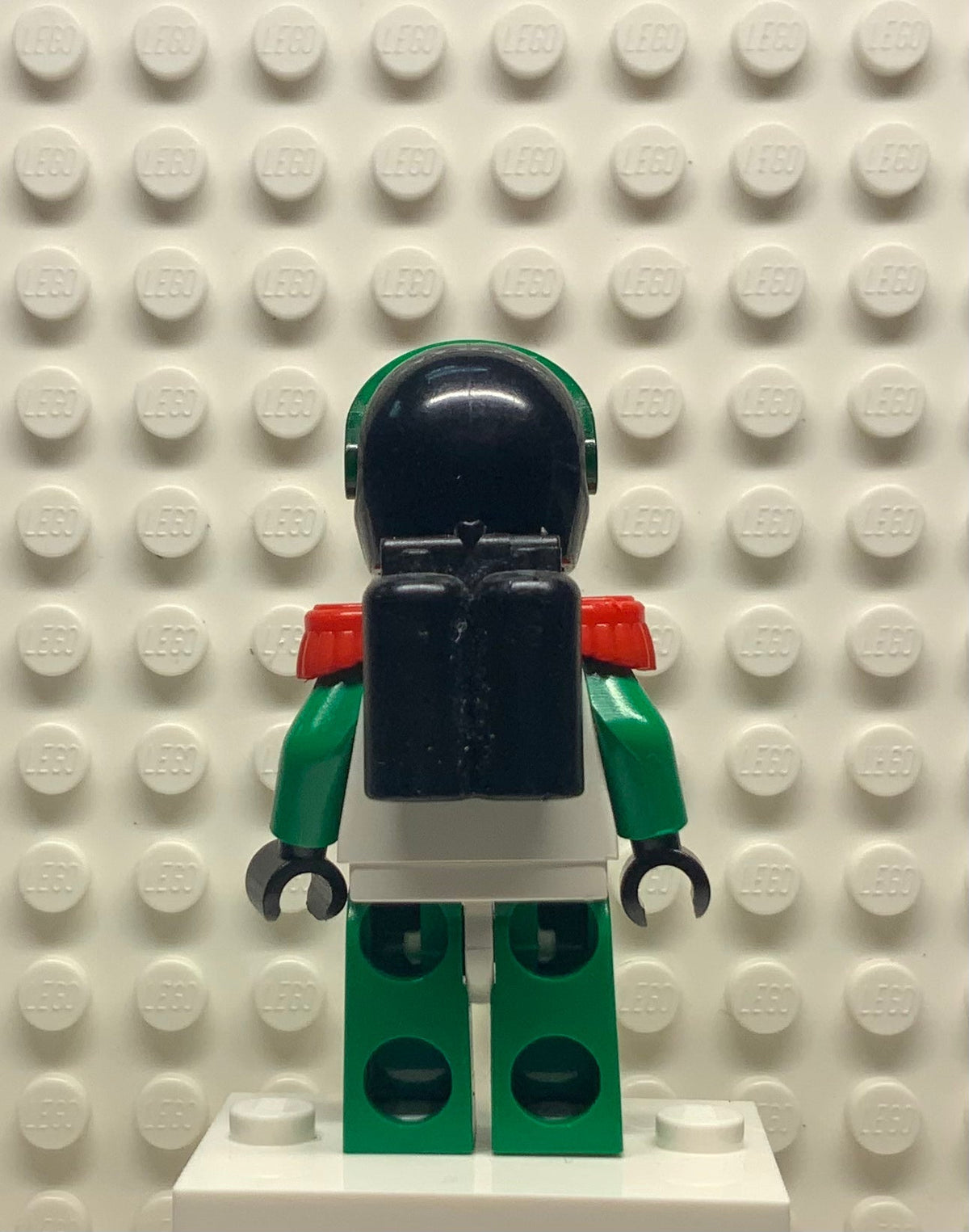Space Police II Chief, Captain Magenta, sp038