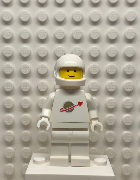 Classic Space-White with Air Tanks and Motorcycle Helmet (Reissue), sp006new