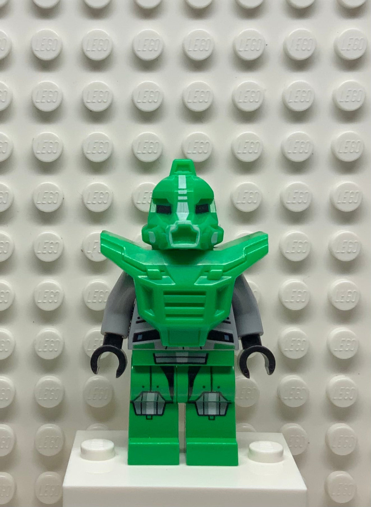 Bright Green Robot Sidekick with Armor, gs013